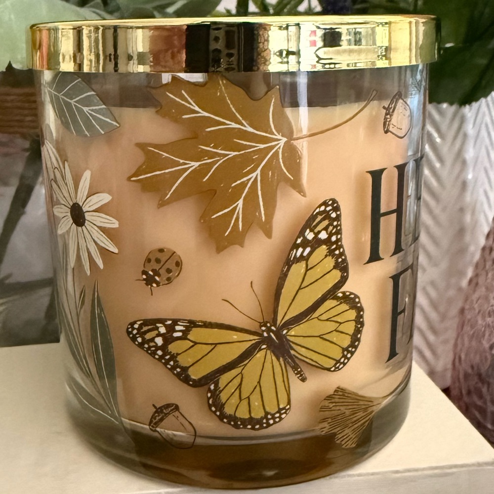 🆕🍁 CELEBRATE TOGETHER “FALLING LEAVES” 3-WICK SCENTED CANDLE. NEW. (13.3 oz) - Picture 3 of 10